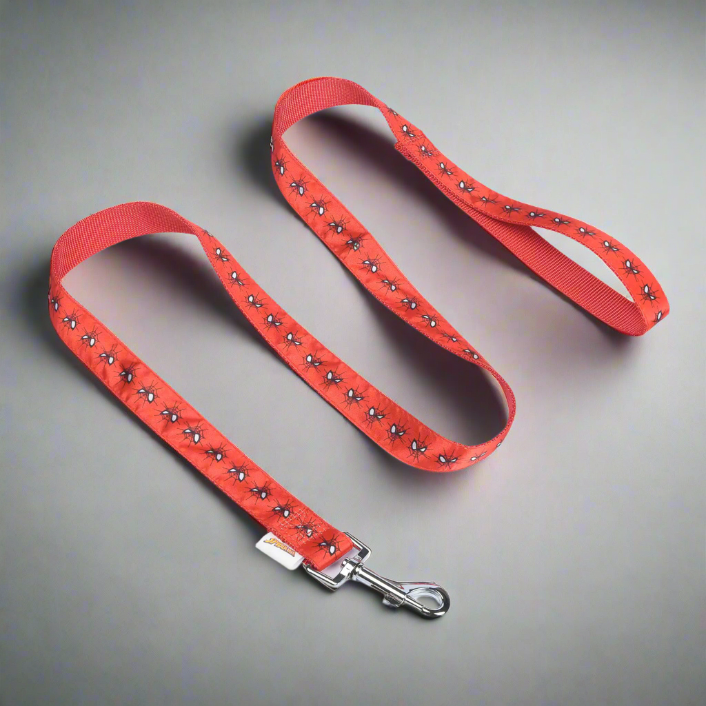 Marvel Comics Spiderman 6 Foot Dog Leash (72 inch) | Cute Spiderman Logo Dog Leash Easily Attaches to Any Dog Collar or Harness | 6Ft Marvel Comics Red Spiderman Dog Leash